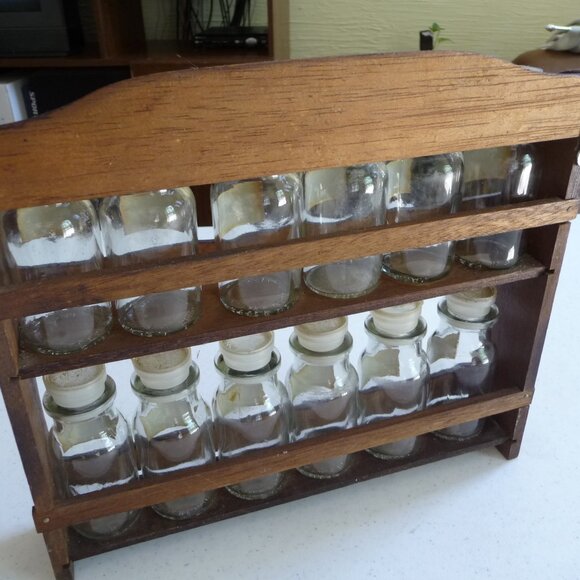 Vintage Wooden Spice Rack with 12 Glass Spice Bottles Stopper Lids - Picture 3 of 5